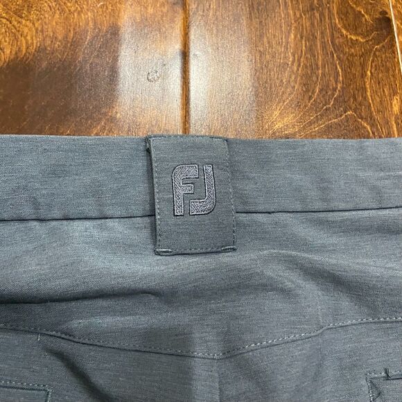 FootJoy Performance Athletic Big & Tall Gray Chino Pants Men's Size 42 x 34 - Picture 5 of 9